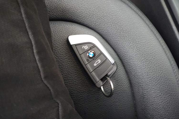 Used BMW X1 2016 sDrive18Li Premium Edition Vehicle Key