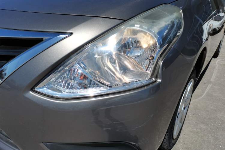 Used Nissan Sunny 2015 1.5XE Manual Comfort Edition Left Front Headlight