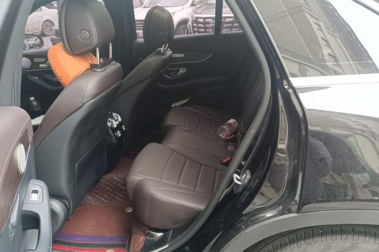 Used Mercedes-Benz GLC 2022 Refreshed GLC 300 L 4MATIC Dynamic Edition Prestige Version Left Rear Seat