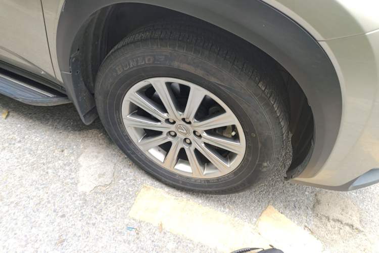 Used Lexus NX 2015 200 Front-Wheel Drive X-Trail SE Edition Right Front Wheel Hub