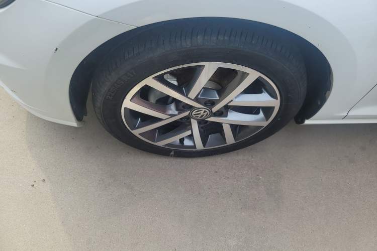 Used Volkswagen Golf 2020 Zhiai Edition 200TSI DSG Comfortable & Ambitious Version
