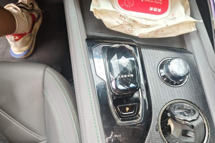 Used Zeekr 001 2023 WE Edition 100 kWh Gear Lever