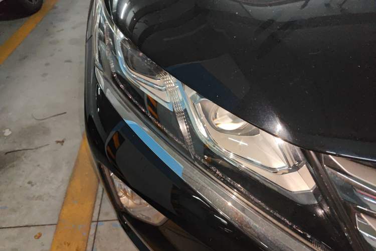 Used Mitsubishi Eclipse Cross 2018 1.5T CVT Two-Wheel Drive Belief Edition Right Front Headlight