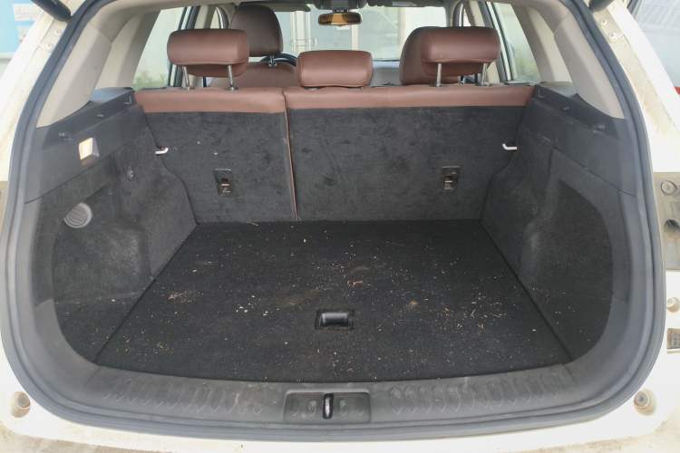 Used Zotye T600 2016 Sport Edition 1.5T Manual Prestige Model Trunk