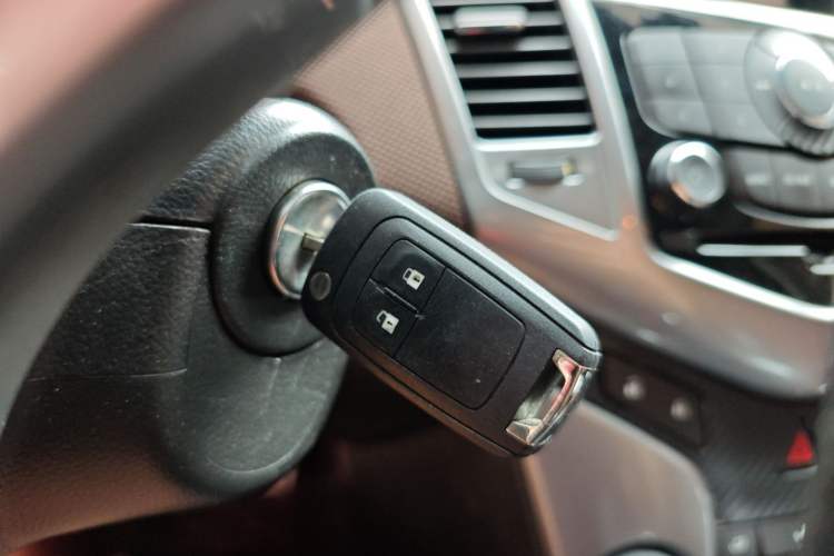 Used Chevrolet Cruze 2013 Hatchback 1.6L Automatic Luxury Model