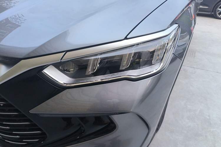 Used BYD Song Pro New Energy 2024 HONOR Edition DM-i 71KM Beyond Model Left Front Headlight