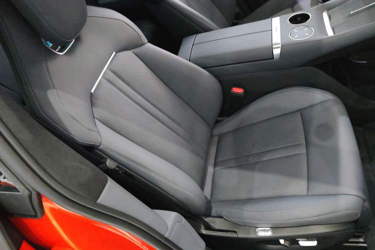 Used Xiaomi Auto YU7 2025 Ultra-Long Range High-Performance All-Wheel-Drive Max Edition