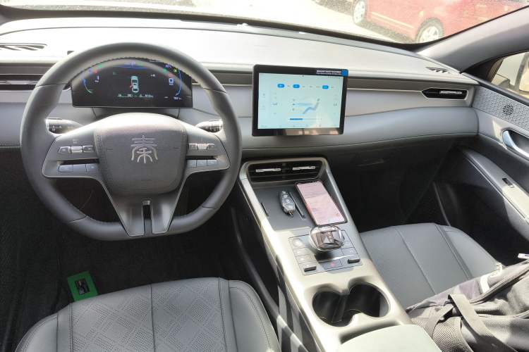 Used BYD Qin PLUS 2025 DM-i Smart Drive 55KM Leading Model
