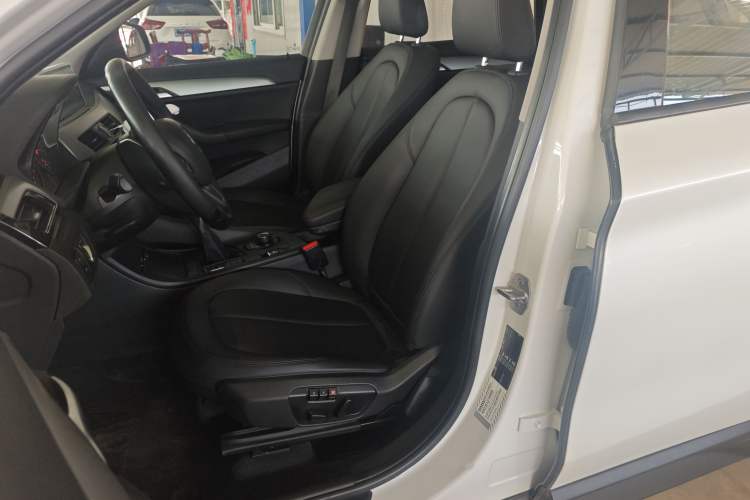 Used BMW X1 2016 sDrive18Li Fashion Model Left Front Seat