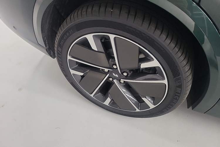 Used Li Auto L9 2025 Ultra Smart Refreshed Edition
