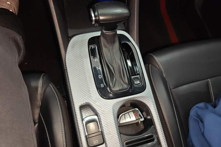 Used GAC Trumpchi GS3 2021 POWER 270T Automatic Luxury Edition Gear Lever