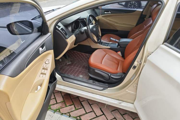 Used Hyundai Sonata 2011 2.0L Automatic Leading Edition