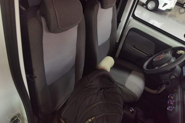 Used Wuling Zhiguang New Energy 2025 Model 305km Ambitious Edition