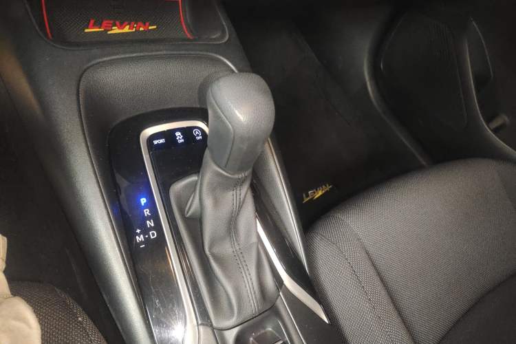 Used Toyota Levin 2019 185T CVT Luxury Edition China VI Standard Gear Lever