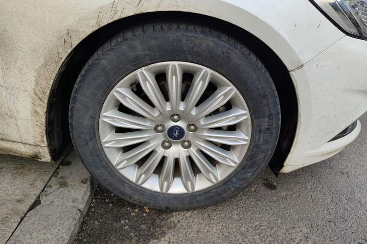 Used Ford Mondeo 2013 2.0L GTDi 200 Luxury Model