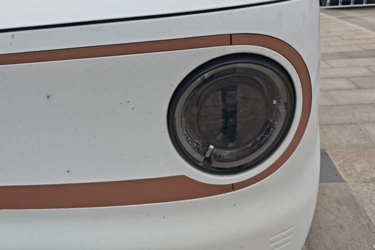 Used Geely Galaxy Panda 2024 Panda Mini 200km Endurance Bear Left Front Headlight