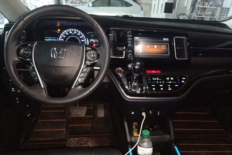 Used Honda Elysion 2019 2.0L Hybrid Luxury Edition