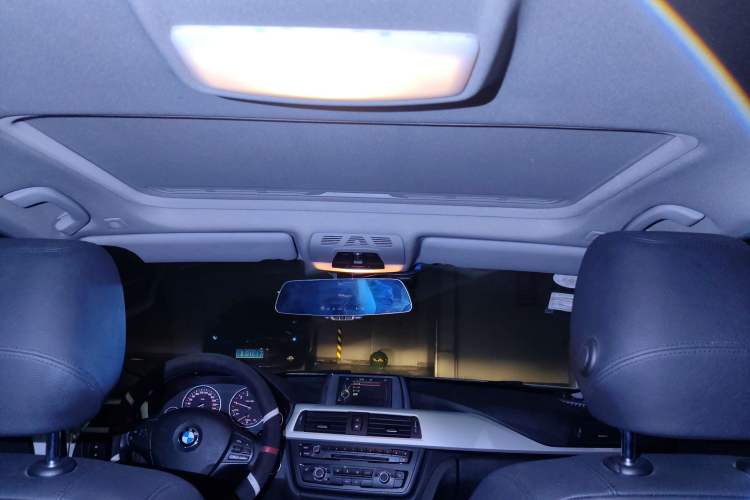 Used BMW 3 Series 2014 320i Active Edition
