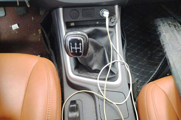 Used Isuzu JLM 2022 2.8T Classic Diesel Two-Wheel Drive Comfort Version with Long Wheelbase – JE493ZLQ6E
