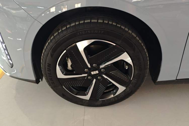 Used Geely Galaxy L6 2025 EM-i 140km Starship Edition