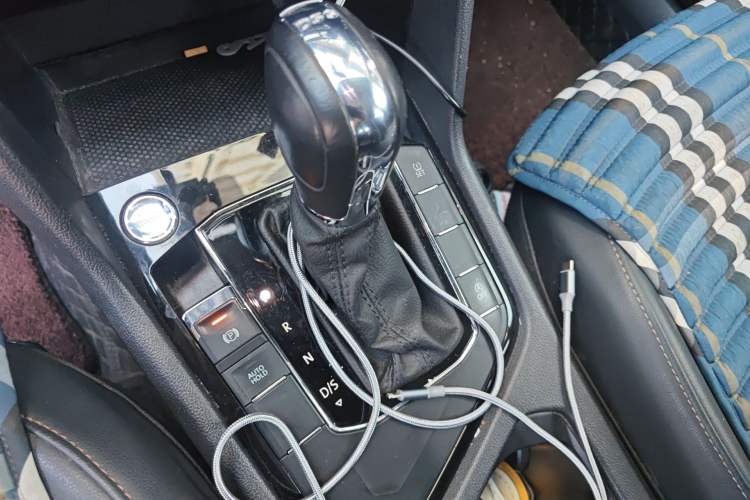 Used Volkswagen Tharu 2020 280TSI Two-Wheel Drive Comfort Edition China VI Standard Gear Lever