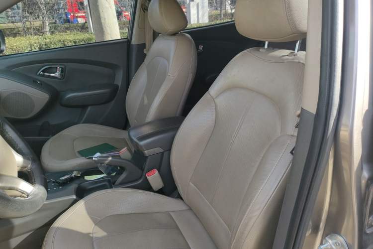 Used Hyundai ix35 2012 2.0L Automatic Two-Wheel Drive Elite Edition GLS