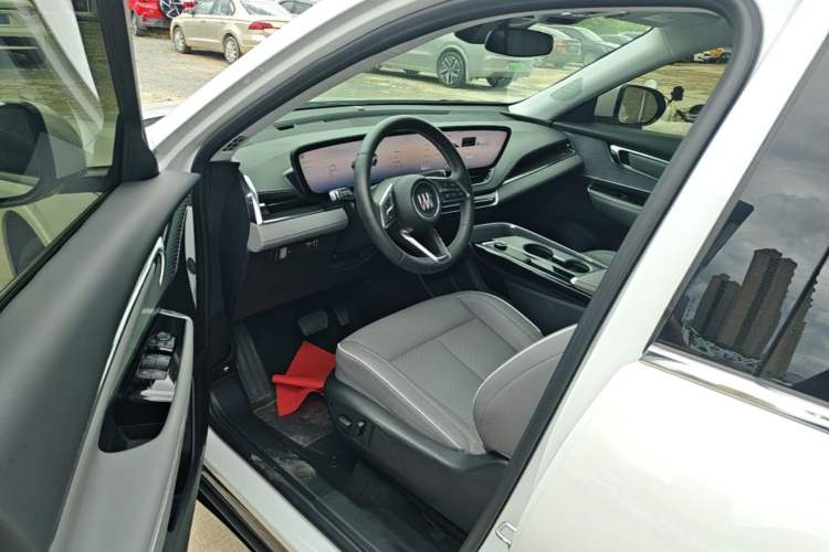 Used Buick E5 2025 Model 620KM Prestige Edition