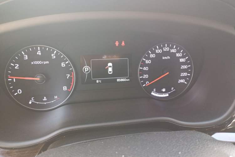 Used Kia K4 2014 1.8L Automatic DLX Odometer Close Up