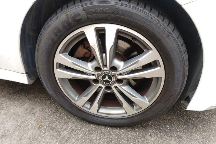 Used Mercedes-Benz C-Class 2017 Facelift C 200 L Sport Edition
