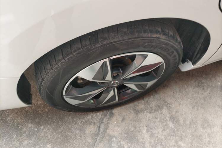 Used GAC Trumpchi M6 2023 PRO 270T DCT Luxury Edition Exterior 5