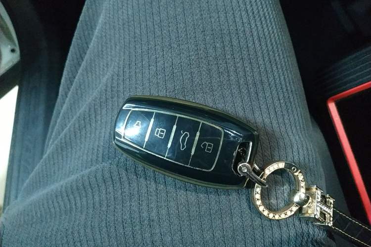 Used Haval H6 2022 3rd Generation 1.5T Automatic Two-Wheel Drive Pro Vehicle Key