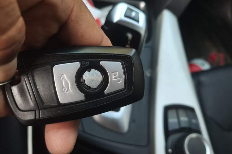Used BMW 3 Series 2013 320i Sport Edition
