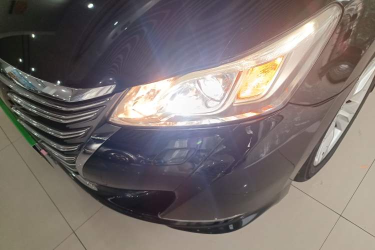 Used Toyota Crown 2015 2.5L Smart Edition
