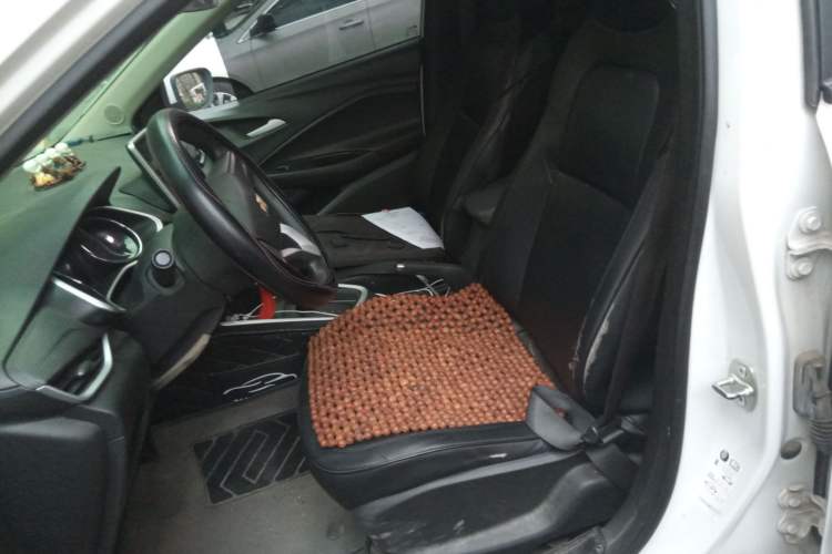 Used Chevrolet Cavalier 2020 325T Automatic Enjoyment Edition Left Front Seat