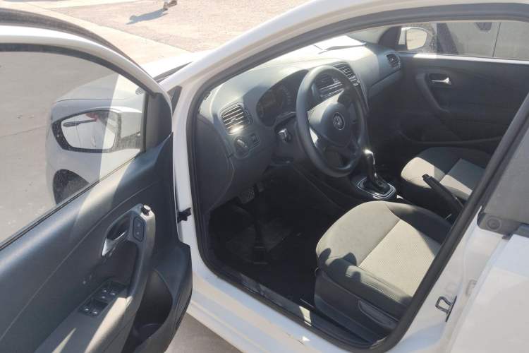 Used Volkswagen Polo 2016 1.4L Automatic Trendy Model