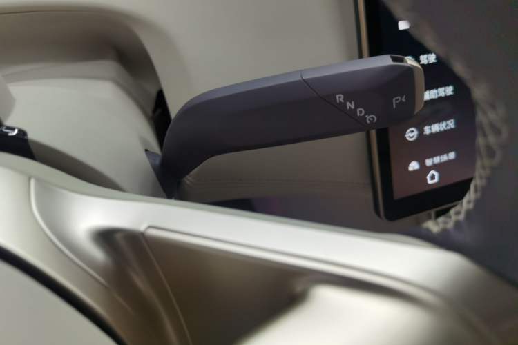 Used Avatr 11 2024 700 Three-Laser Four-Wheel Drive Recommended Version