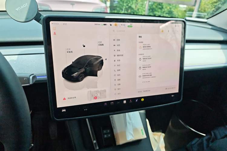 Used Tesla Model Y 2023 Long-Range All-Wheel-Drive Version
