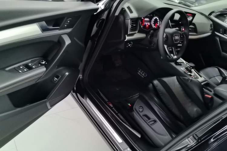 Used Audi Q5L 2020 Revised 40 TFSI Prestige Edition Driver Seat