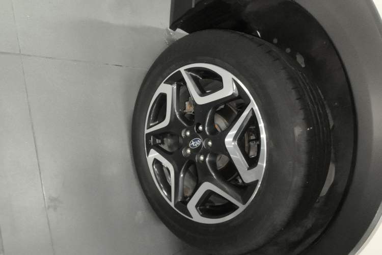 Used Subaru XV 2020 Revised Version 2.0i All-Wheel-Drive Luxury Edition with EyeSight
