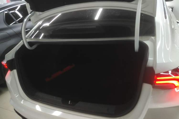 Used GAC Trumpchi EMPOW 2022 270T DCT J16 Galaxy Fighter Edition
