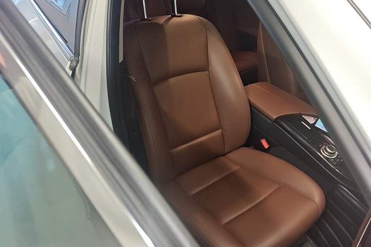 Used BMW 5 Series 2014 520Li Elegant Model