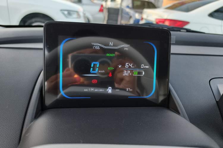 Used CHANGAN NEVO Lumin 2026 Model Treasure Edition 205km Passionate Beige Ningde