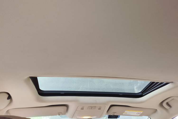 Used Buick Regal 2012 2.0L Comfort Edition Headliner
