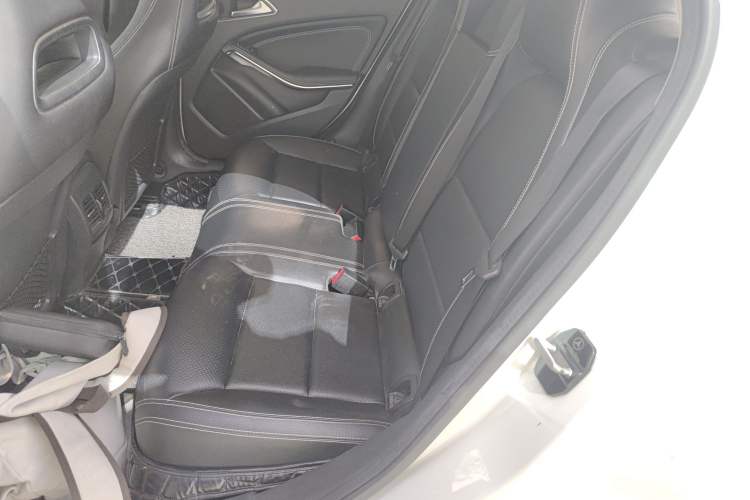 Used Mercedes-Benz GLA 2015 GLA 200 Fashion Model
