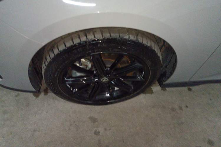 Used Changan UNI-V iDD 2023 ZhiDian iDD 1.5T 113km Smart & Fun Version