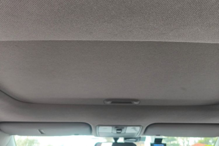 Used Hyundai Verna (older generation) 2014 1.4L Manual Top-Tier Model TOP
