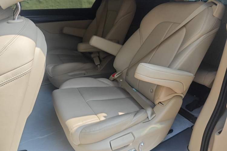 Used Buick GL8 2023 ES Lu Zun Deluxe Model