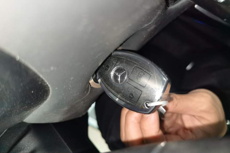 Used Mercedes-Benz Vito 2020 2.0T Elite Version 7 Seats