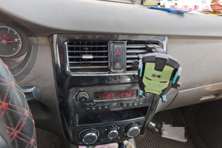 Used Wuling Rongguang V 2016 1.5L Standard Version Audio And AC Panel