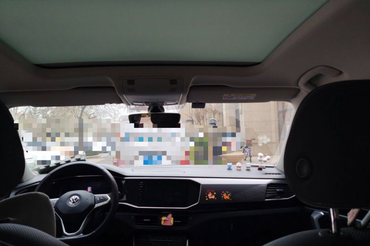 Used Volkswagen Tayron X 2020 330TSI Two-Wheel Drive Luxury Smart Connectivity Version Headliner